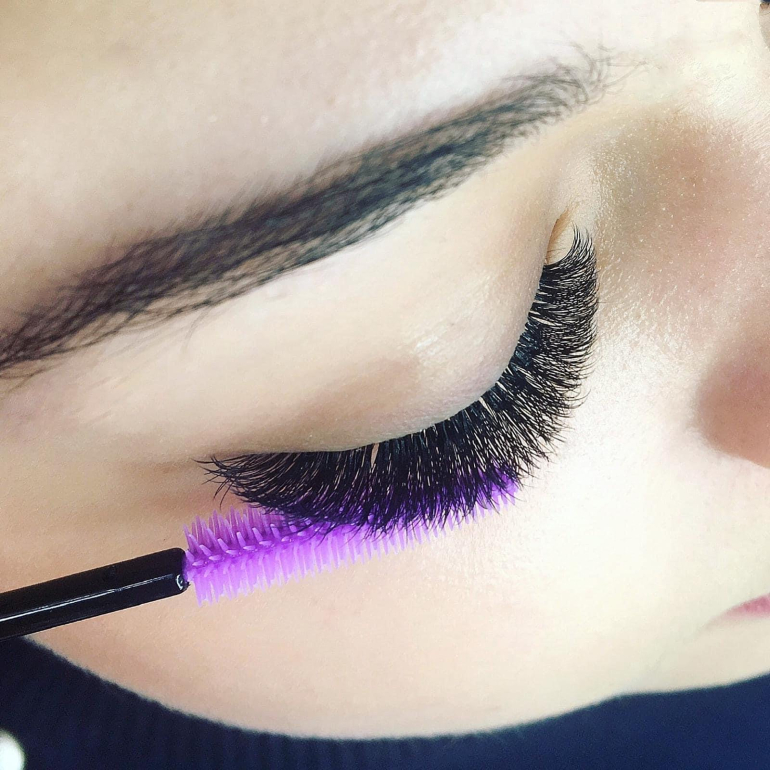Eyelash extension training covering classic, 2D–8D volume lashes, lash mapping, and curl selection.
