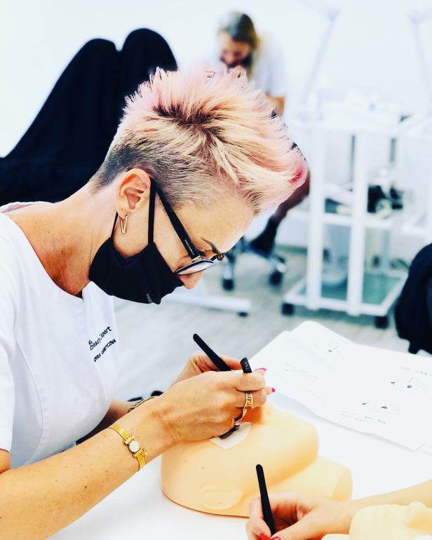 Hands-on training in lash lift, brow lamination, and professional eye area treatments.