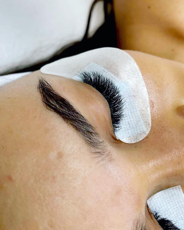 Professional training in lash lifting, brow lamination, and eye area styling.