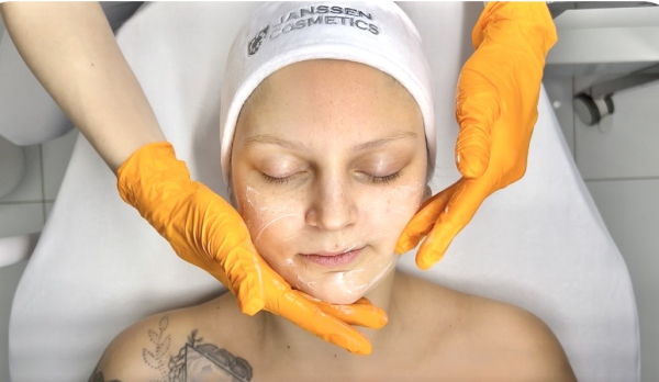 Lesson 2 – Phone handling and messages that convert into booked appointments