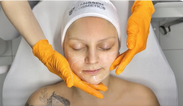 Online Fundamentals of Cosmetology Course – Program Update