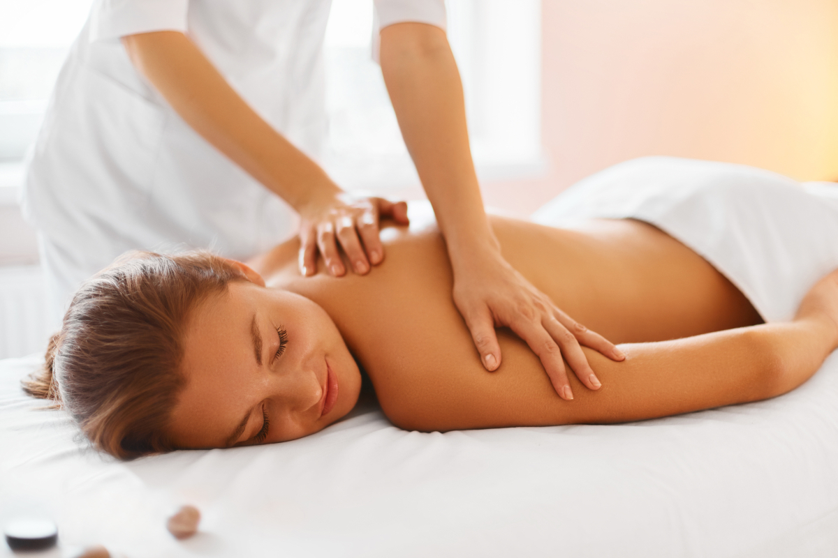 Kurs online masaż relaksacyjny na platformie edukacyjnej Beauty Expert.