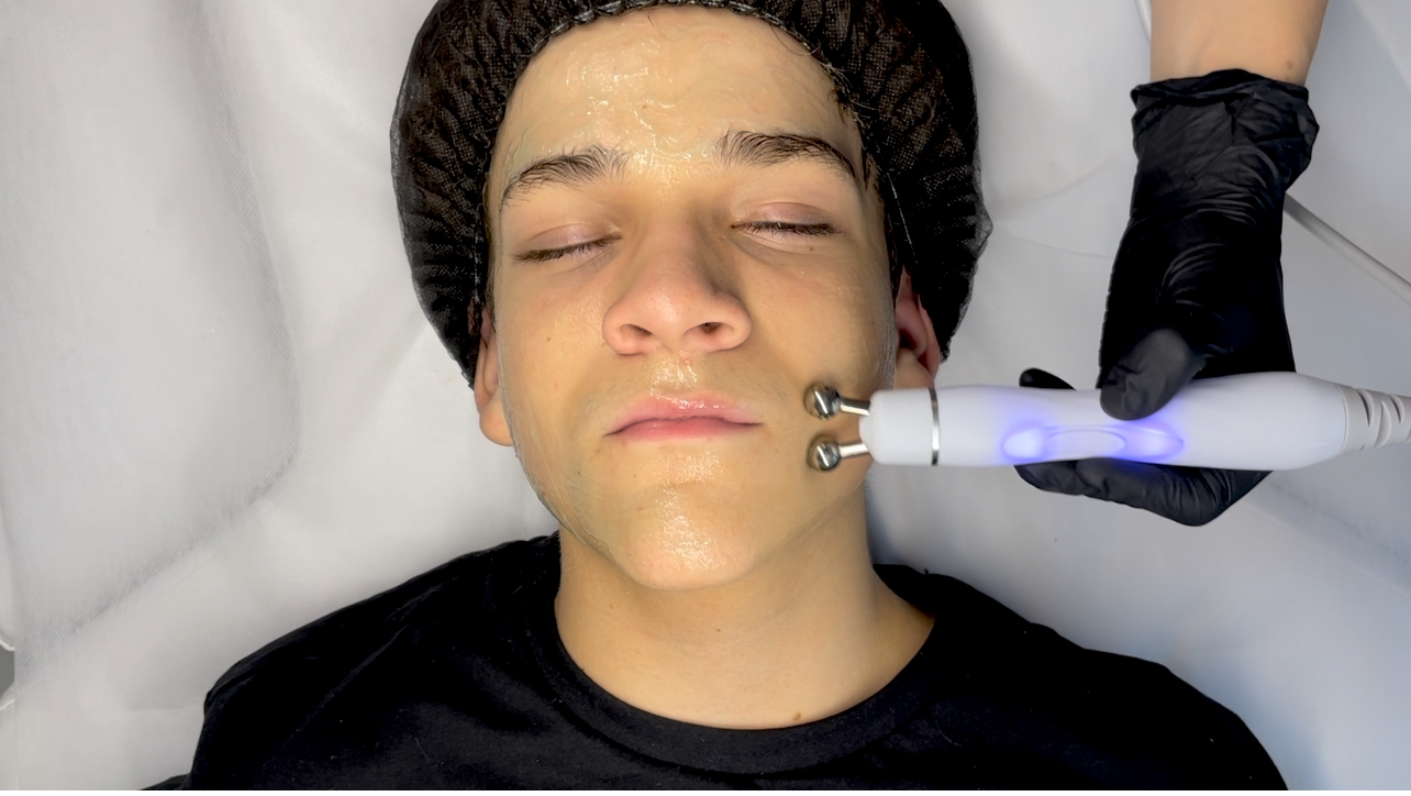 Zabieg oczyszczania wodorowego – szkolenie online BeautyExpert.io